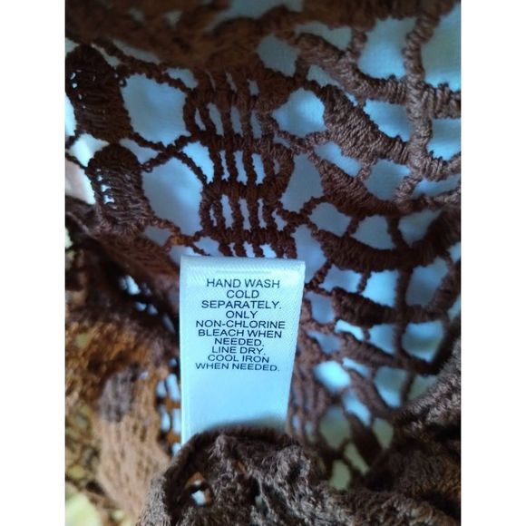 NEW WT Boho Style Crochet Top, Medium - Picture 7 of 9